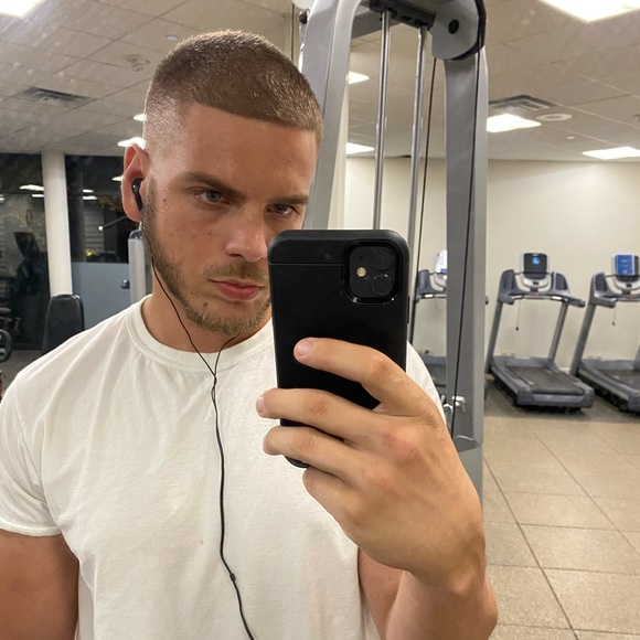 Meet your Posher, David - Picture 1 of 1